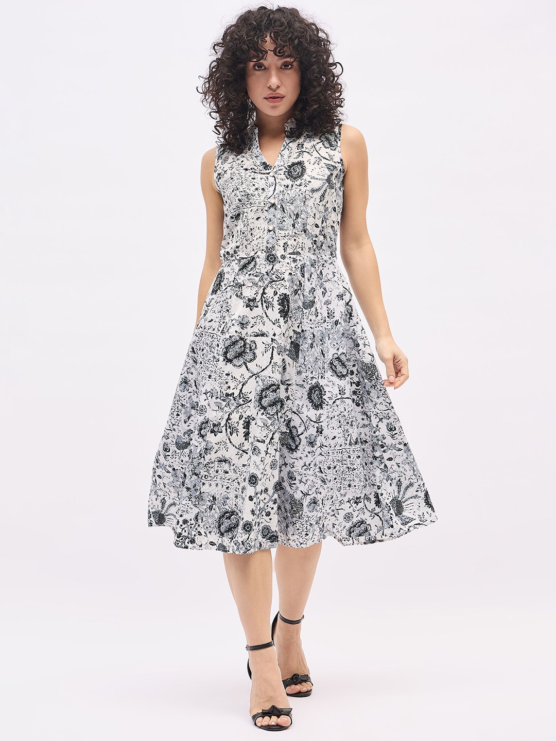 

DressBerry Women Floral Printed A-Line Midi Dress, Grey