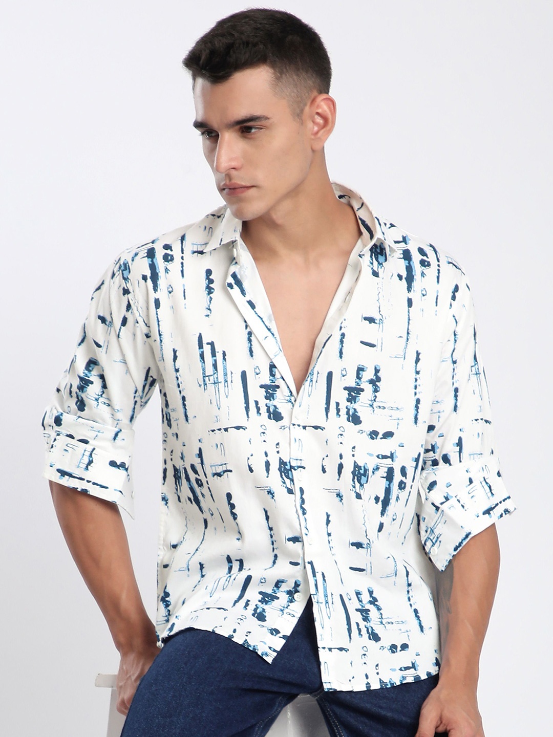 

Beyoung Men Spread Collar Abstract Printed Cotton Relaxed Fit Casual Shirt, White