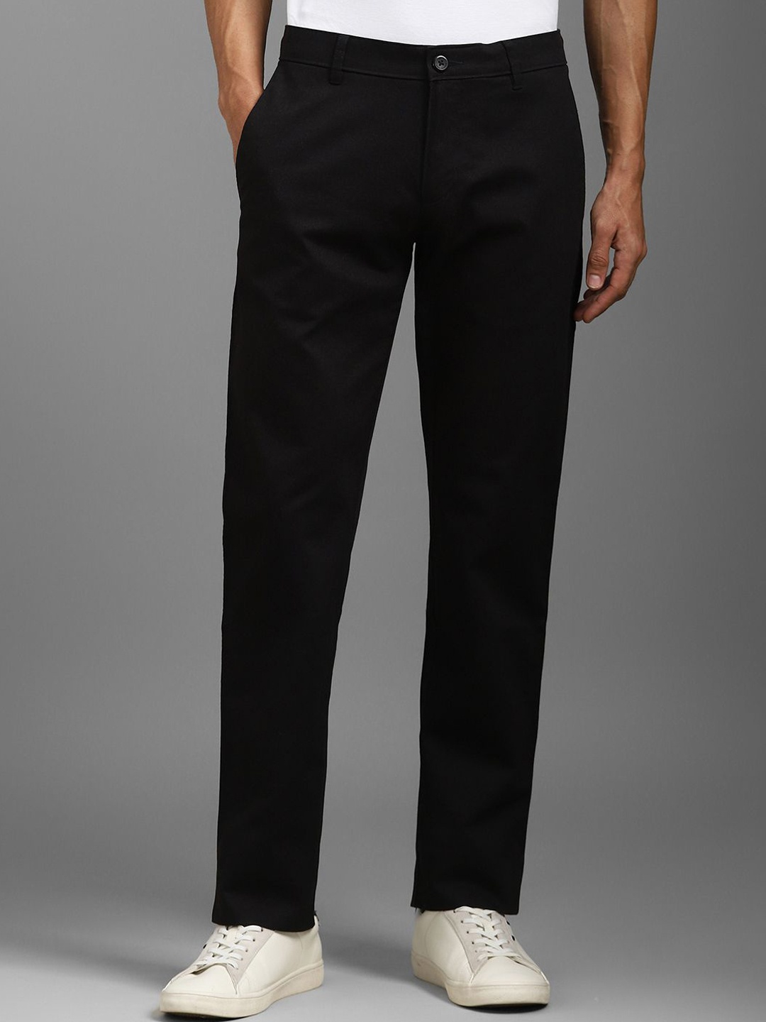 

Louis Philippe Sport Men Slim Fit Mid-Rise Trousers, Black