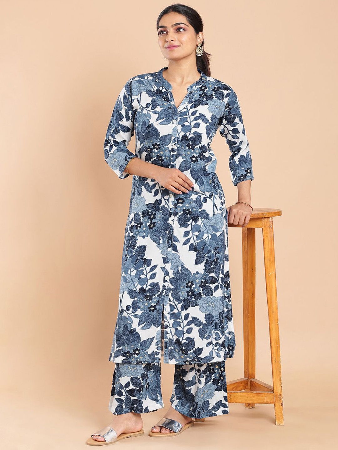 

Kalyan Silks Floral Printed Kurta with Trouser, White