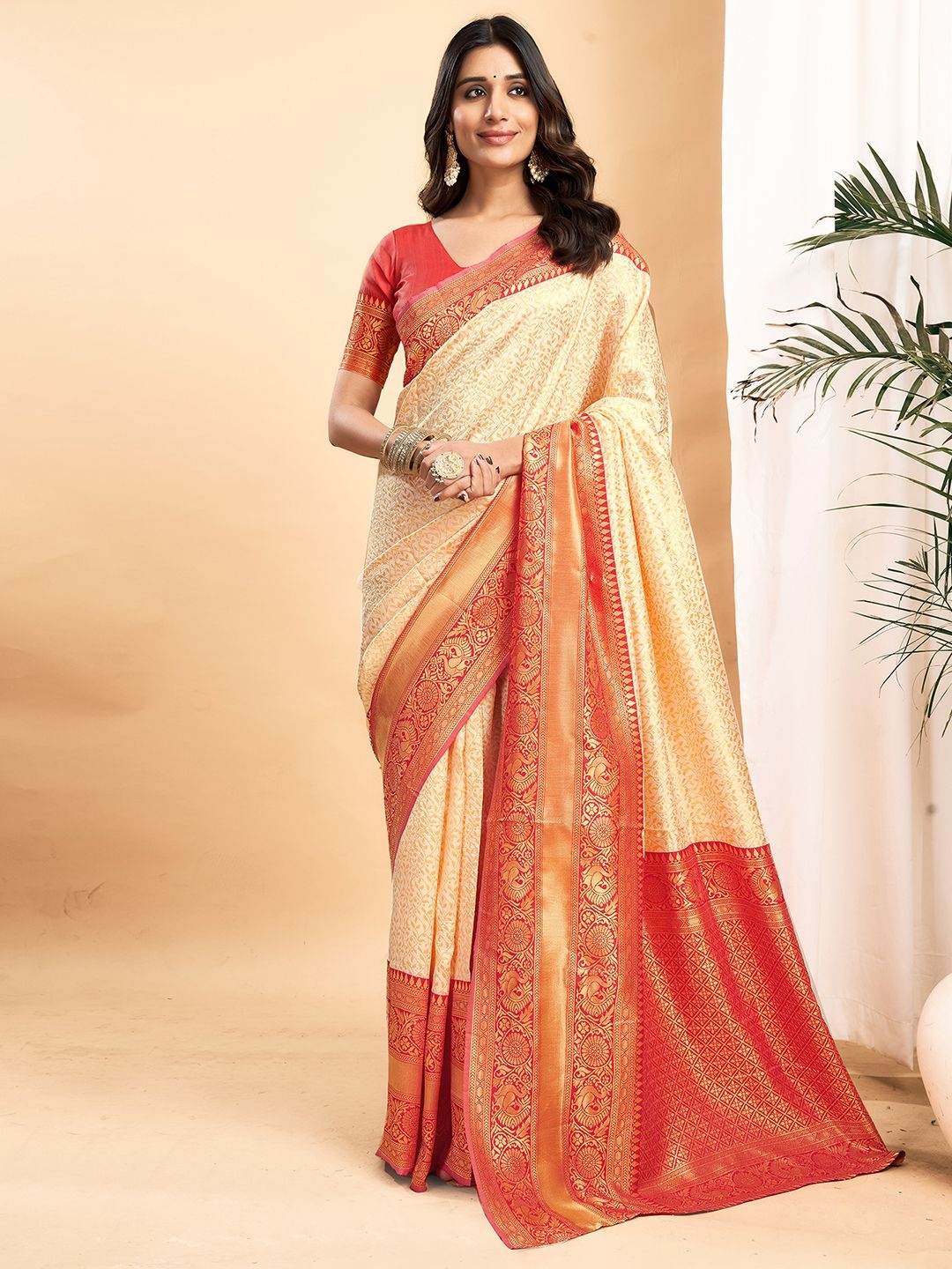 

SAMAH Woven Design Zari Banarasi Saree, Cream