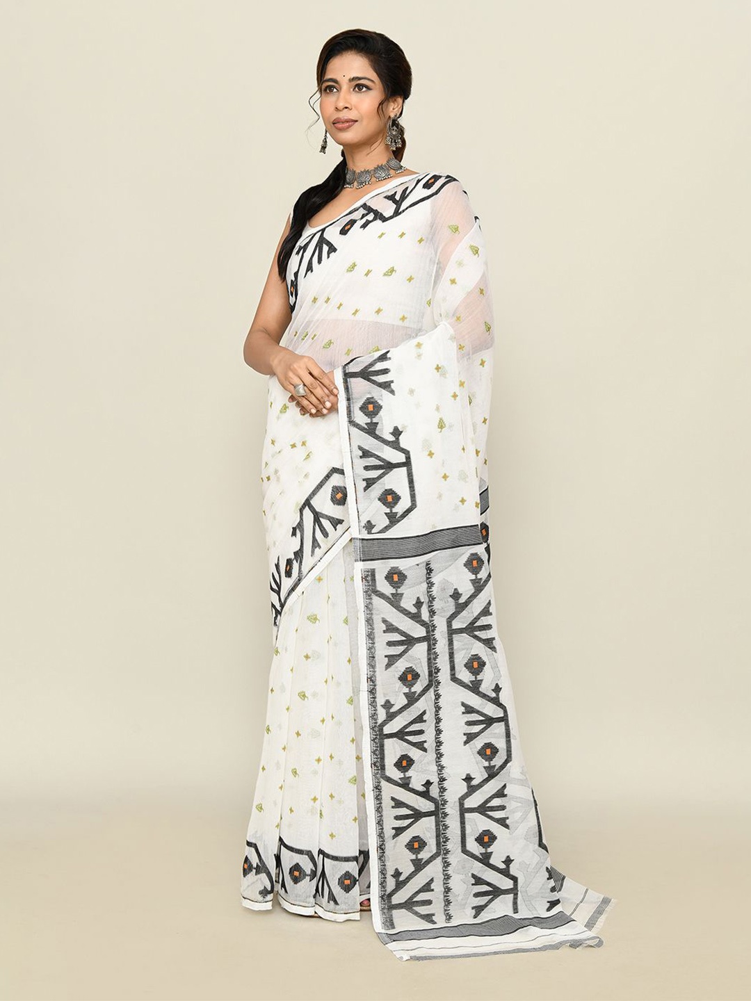 

SPRISH Woven Design Pure Cotton Jamdani Saree, White