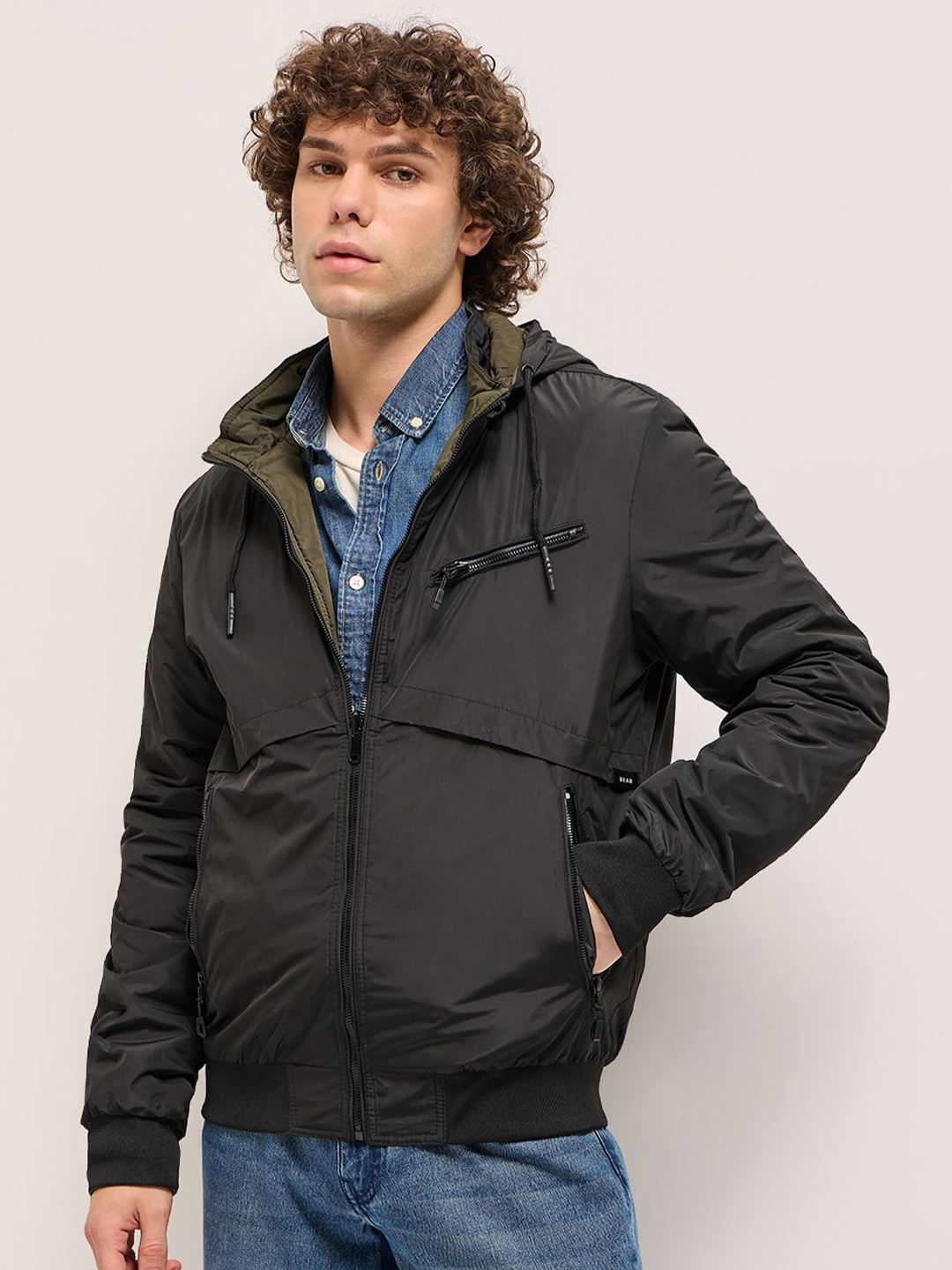 

THE BEAR HOUSE Men Hooded Solid Casual Reversible Bomber Jacket, Black