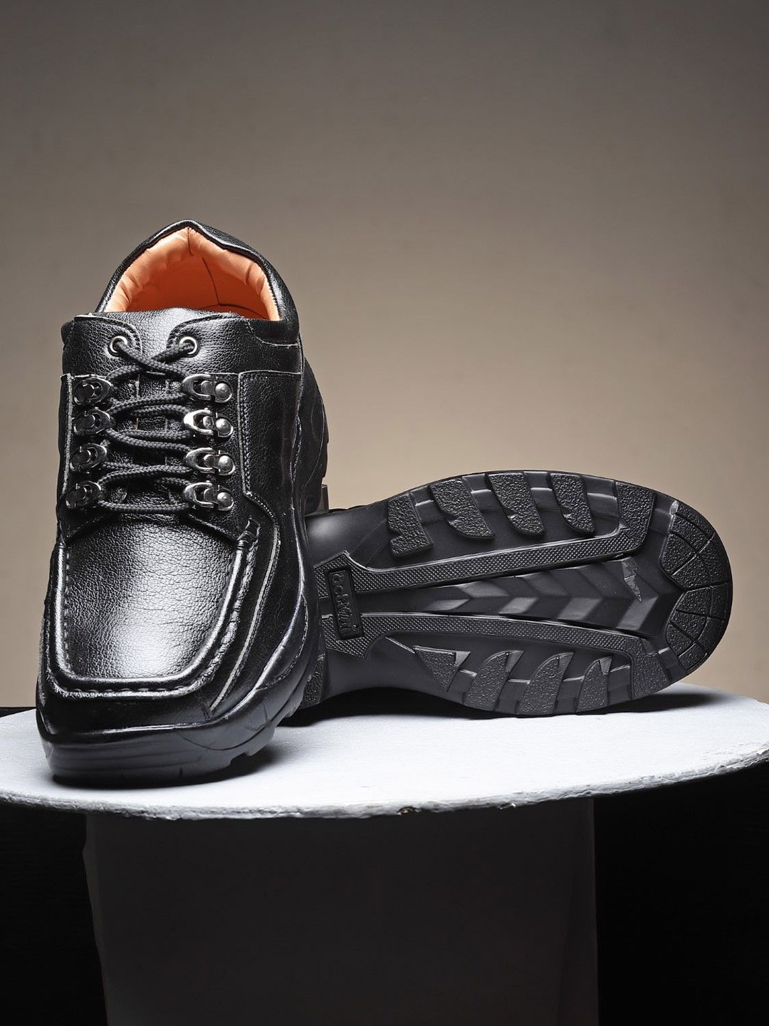 

Action Men Comfortable Lightweight Casual Leather Sports Trekking Boots, Black