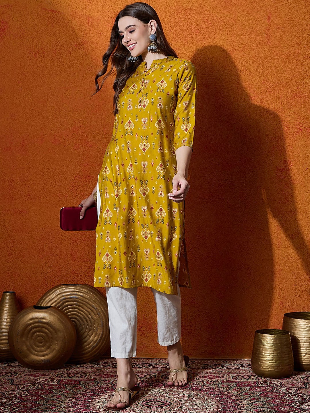 

Anouk Floral Printed Regular Chanderi Silk Straight Kurta, Yellow