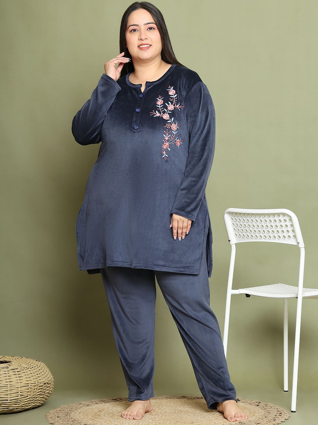 

TAG 7 Women Plus Size Velvet Floral Embroidered Night Suit, Navy blue