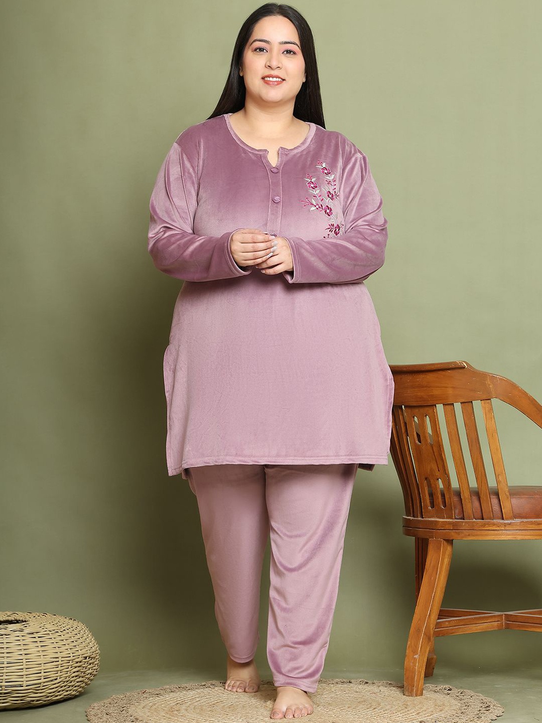 

TAG 7 Women Floral Print Plus Size Night suit, Lavender