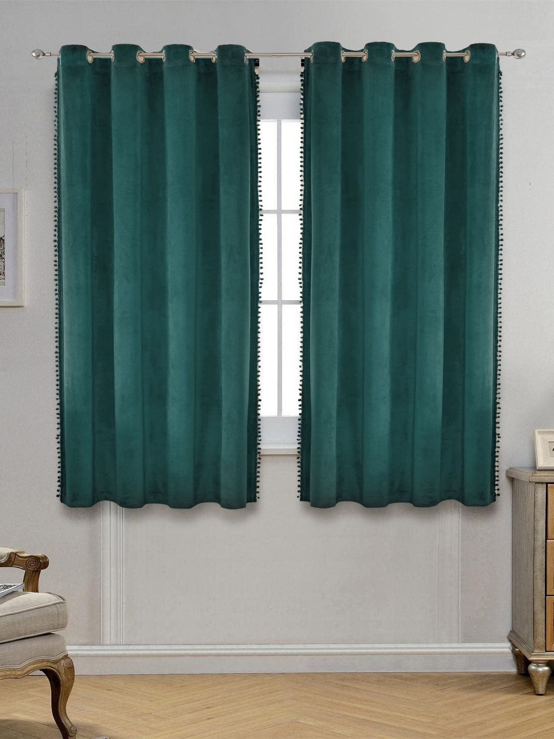 

STITCHNEST Green 2 Pieces Velvet Black Out Window Curtains