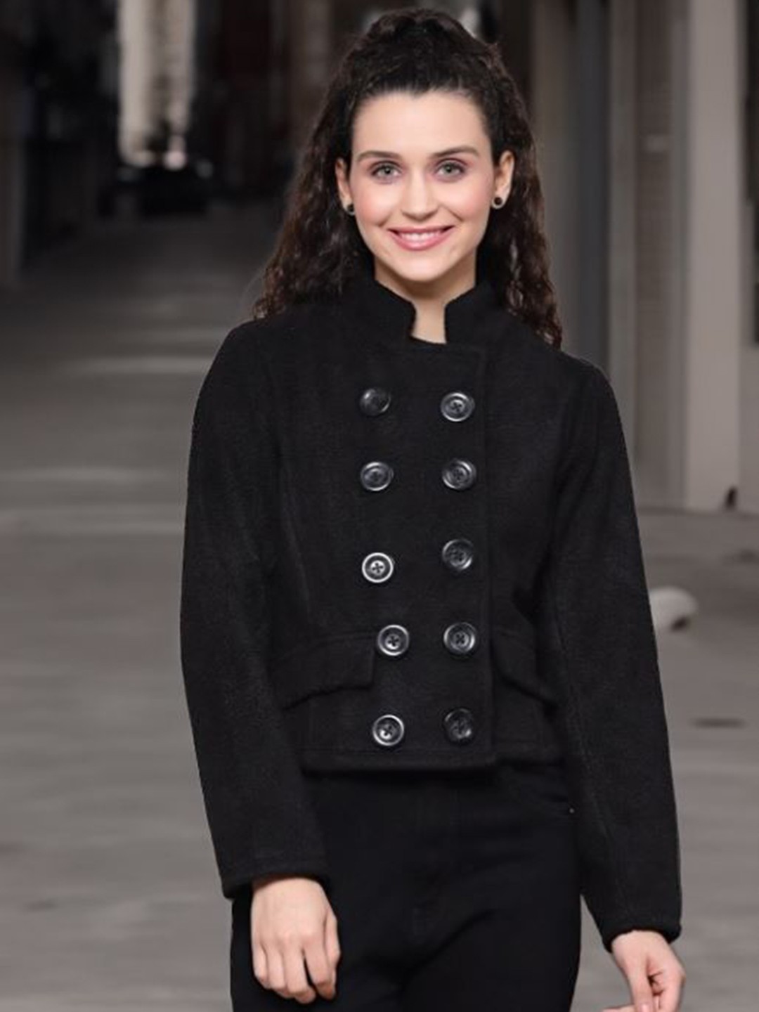 

STYLECAST X KASSUALLY Women Mandarin Collar Solid Faux Fur Casual Tailored Jacket, Black