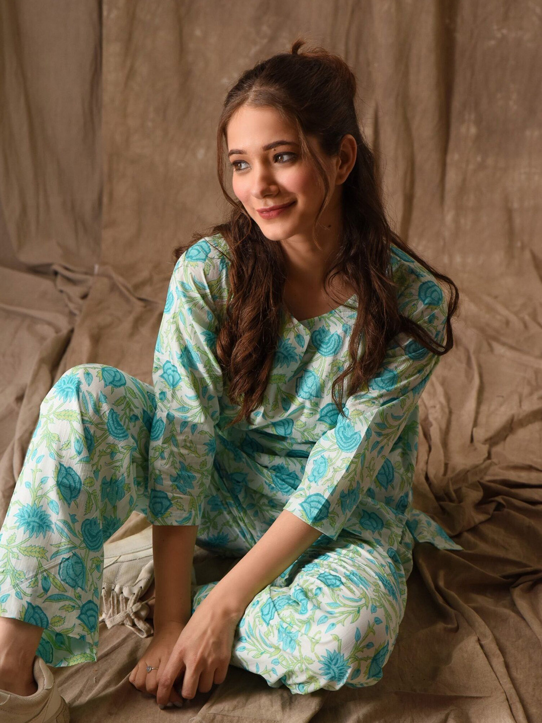 

DIMPLE DESIGN STUDIO Notch Neck Printed Pure Cotton Tunic & Trouser, Blue