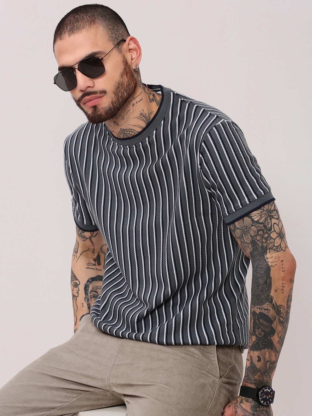 

SHOWOFF Men Striped Round Neck Cotton T-shirt, Grey