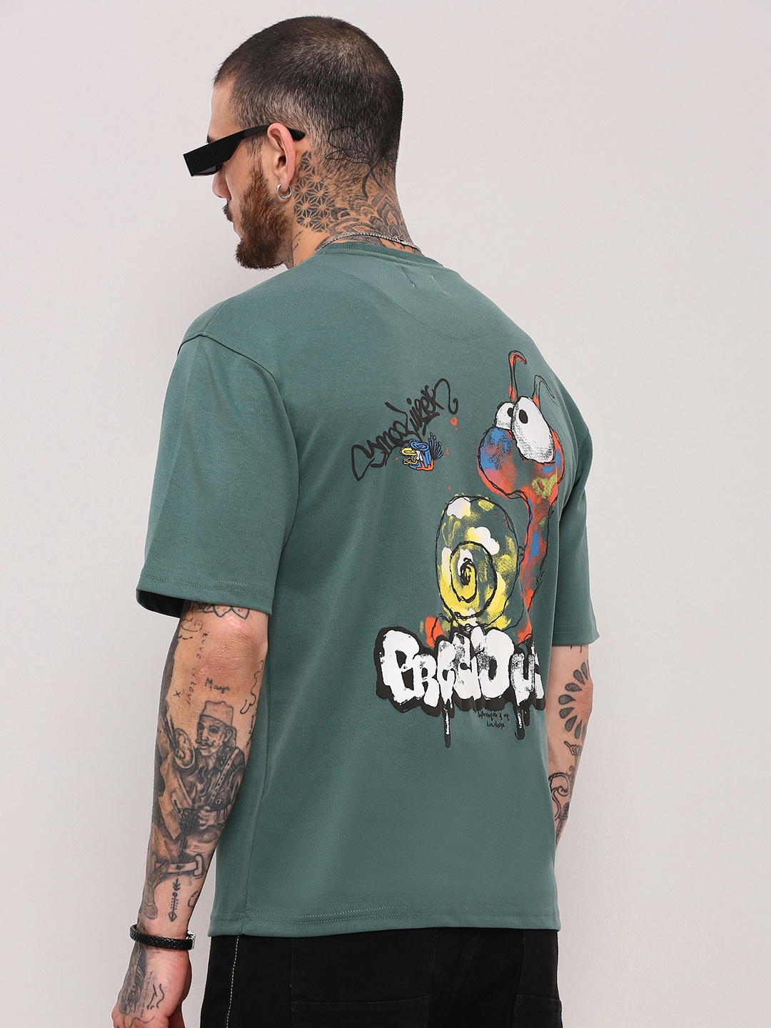 

SHOWOFF Men Graphic Printed Round Neck Cotton T-shirt, Teal