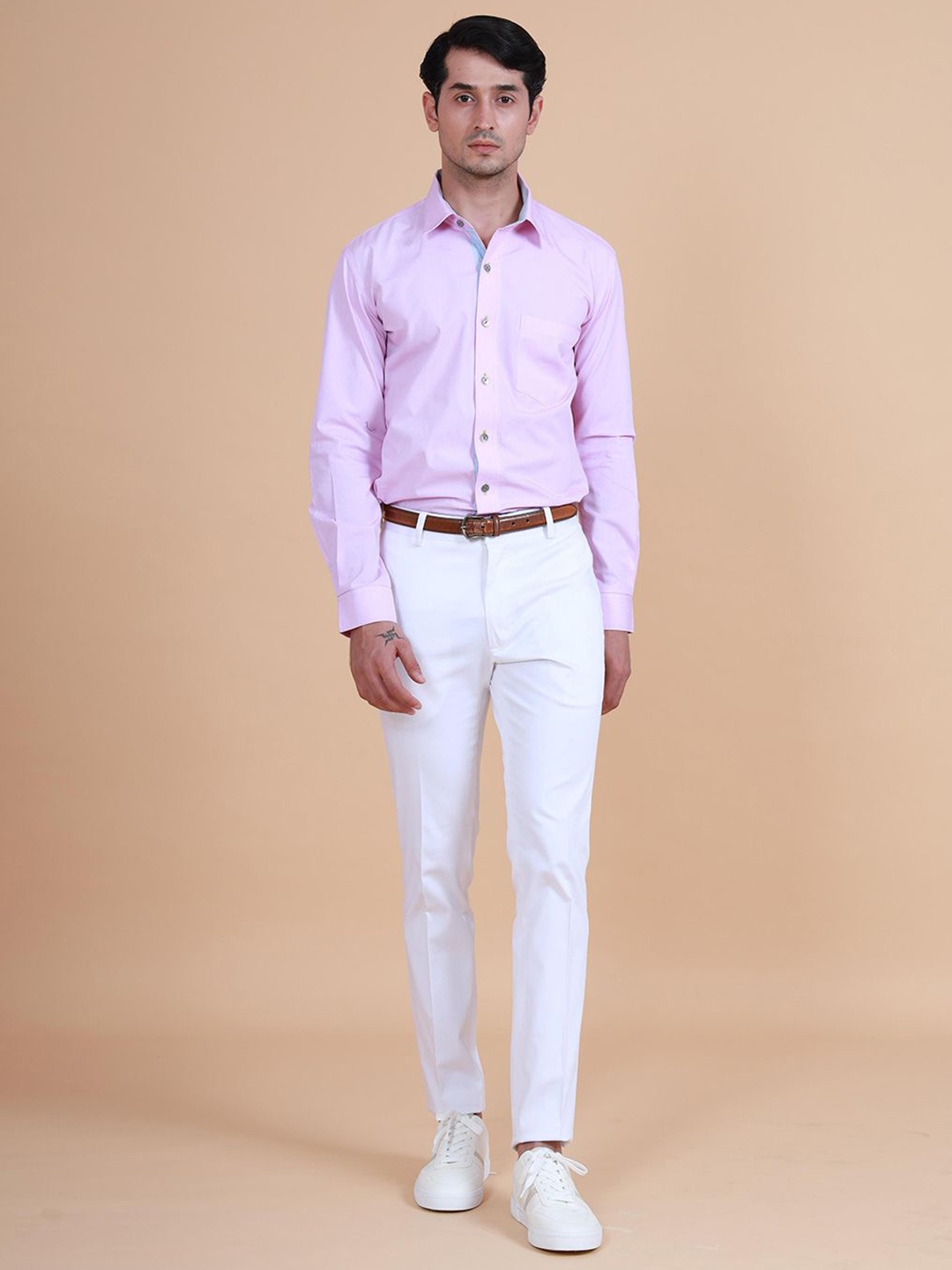 

RR Blue Men Spread Collar Solid Cotton Casual Shirt, Pink