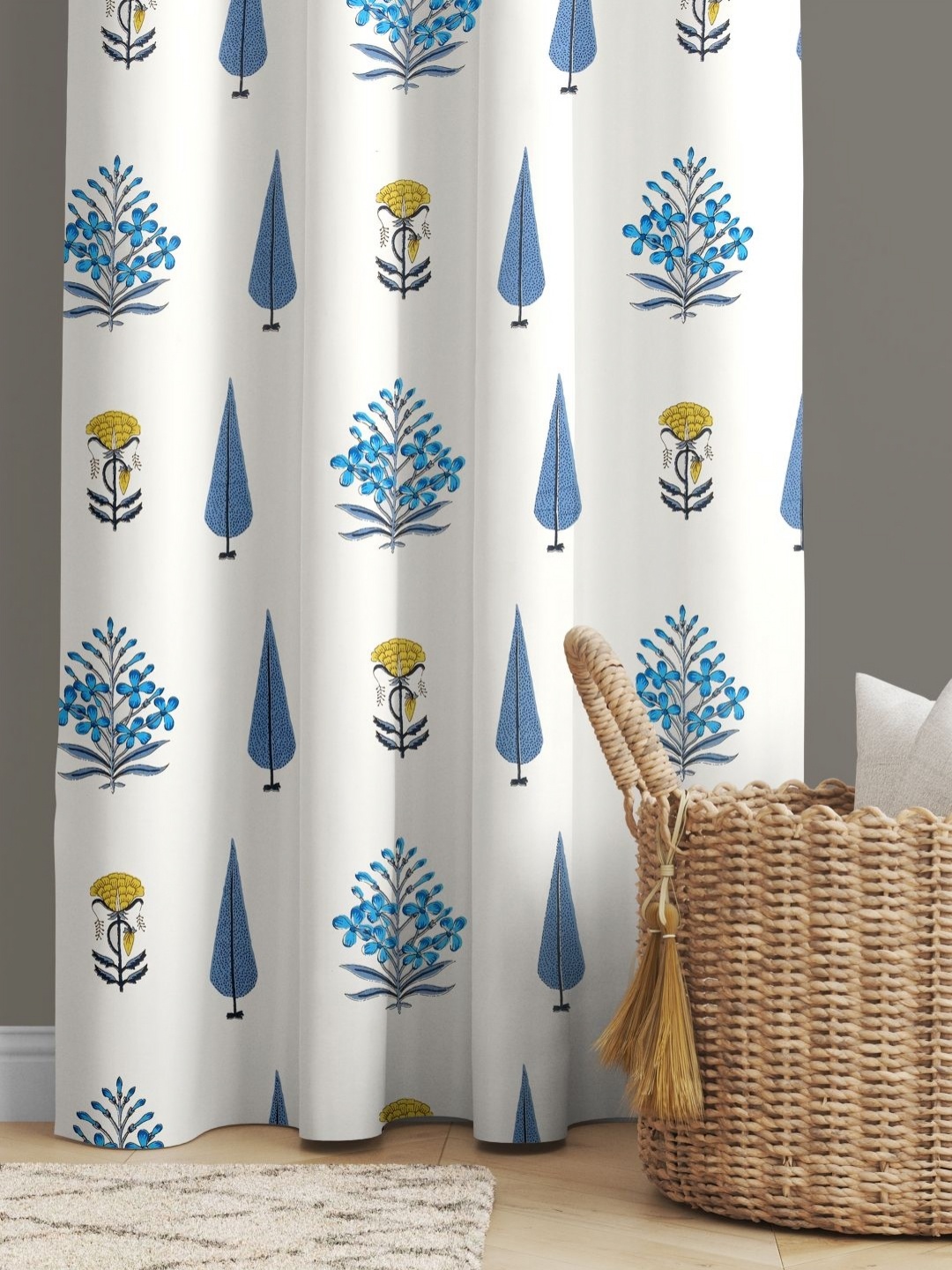 

BED-SHEET.COM White & Blue Floral Printed Window Curtain