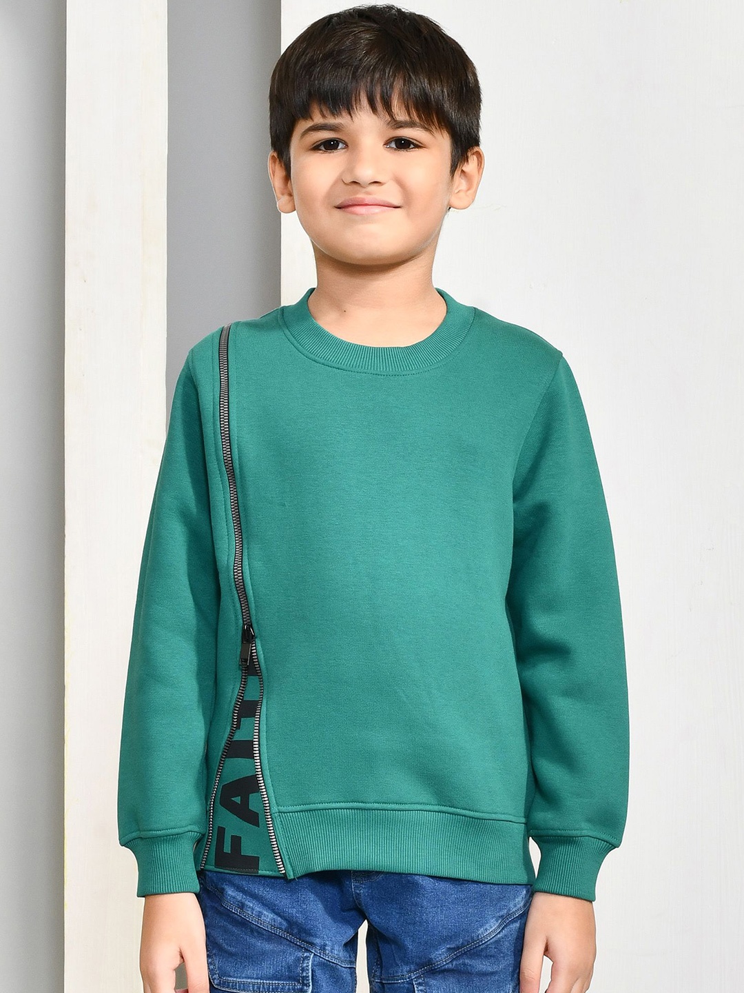 

YOUMAA Boys Printed Pullover Sweatshirt With Zip Detail, Green