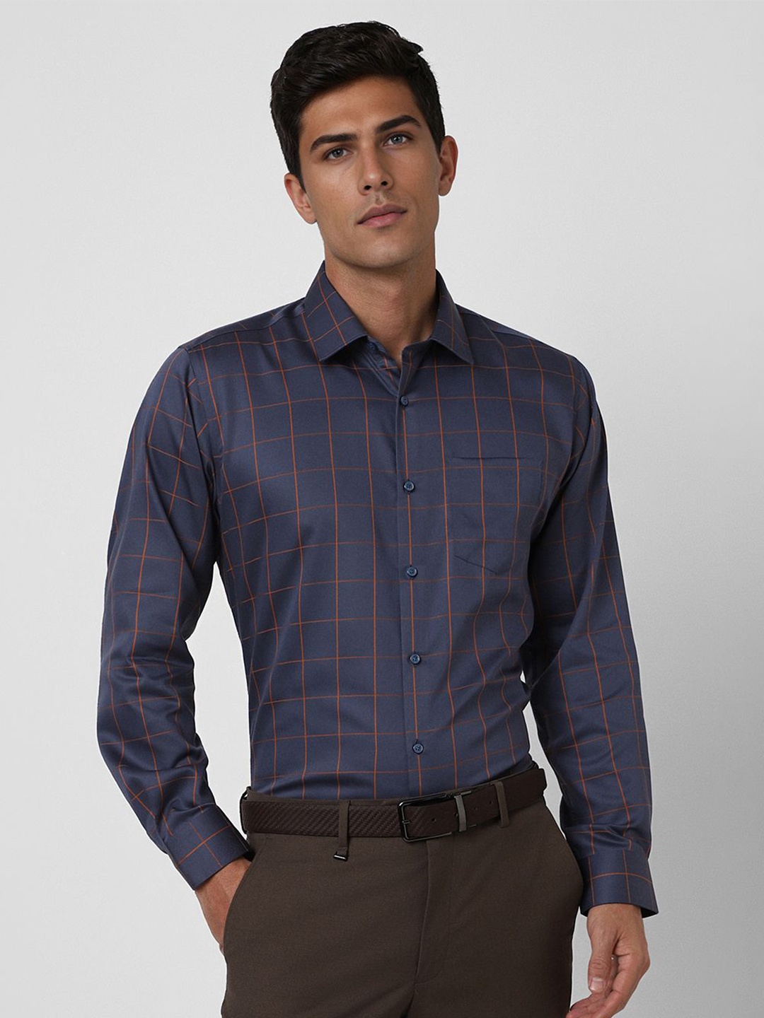 

Van Heusen Men Spread Collar Checked Cotton Slim Fit Formal Shirt, Navy blue