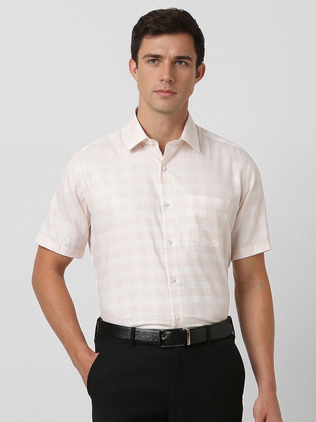 

Van Heusen Men Spread Collar Checked Cotton Formal Shirt, White