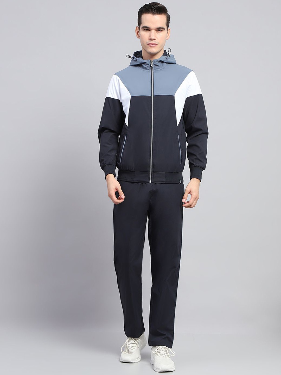 

Monte Carlo Men Colourblocked Mid-Rise Hooded Neck Tracksuit, Navy blue