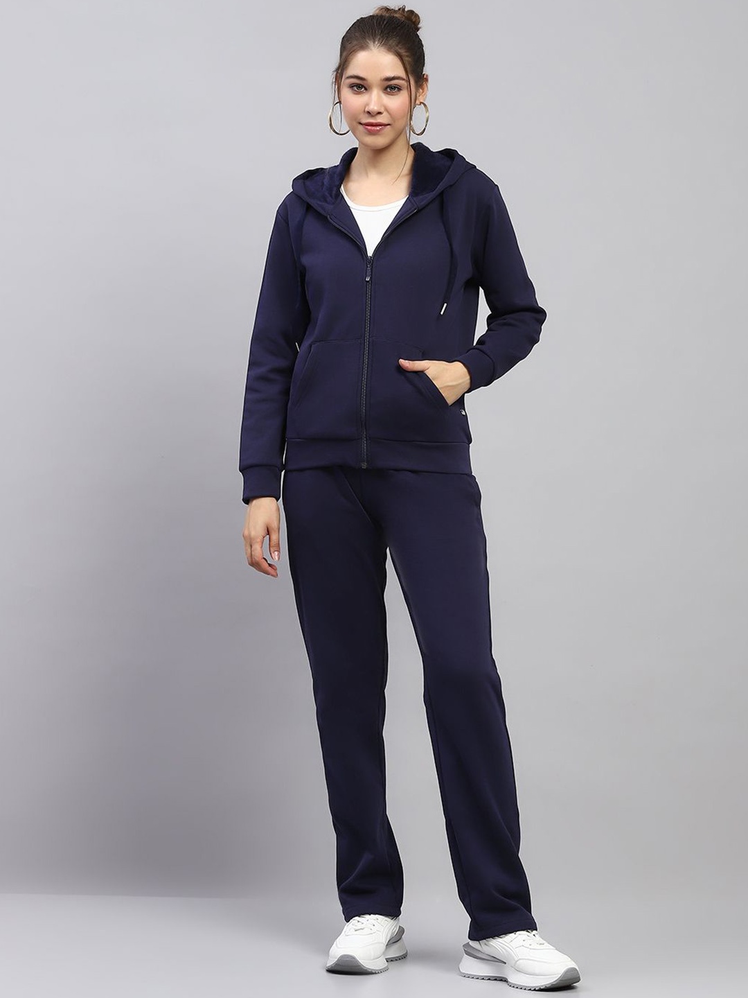 

Monte Carlo Women Hooded Neck Full Sleeve Tracksuit, Navy blue