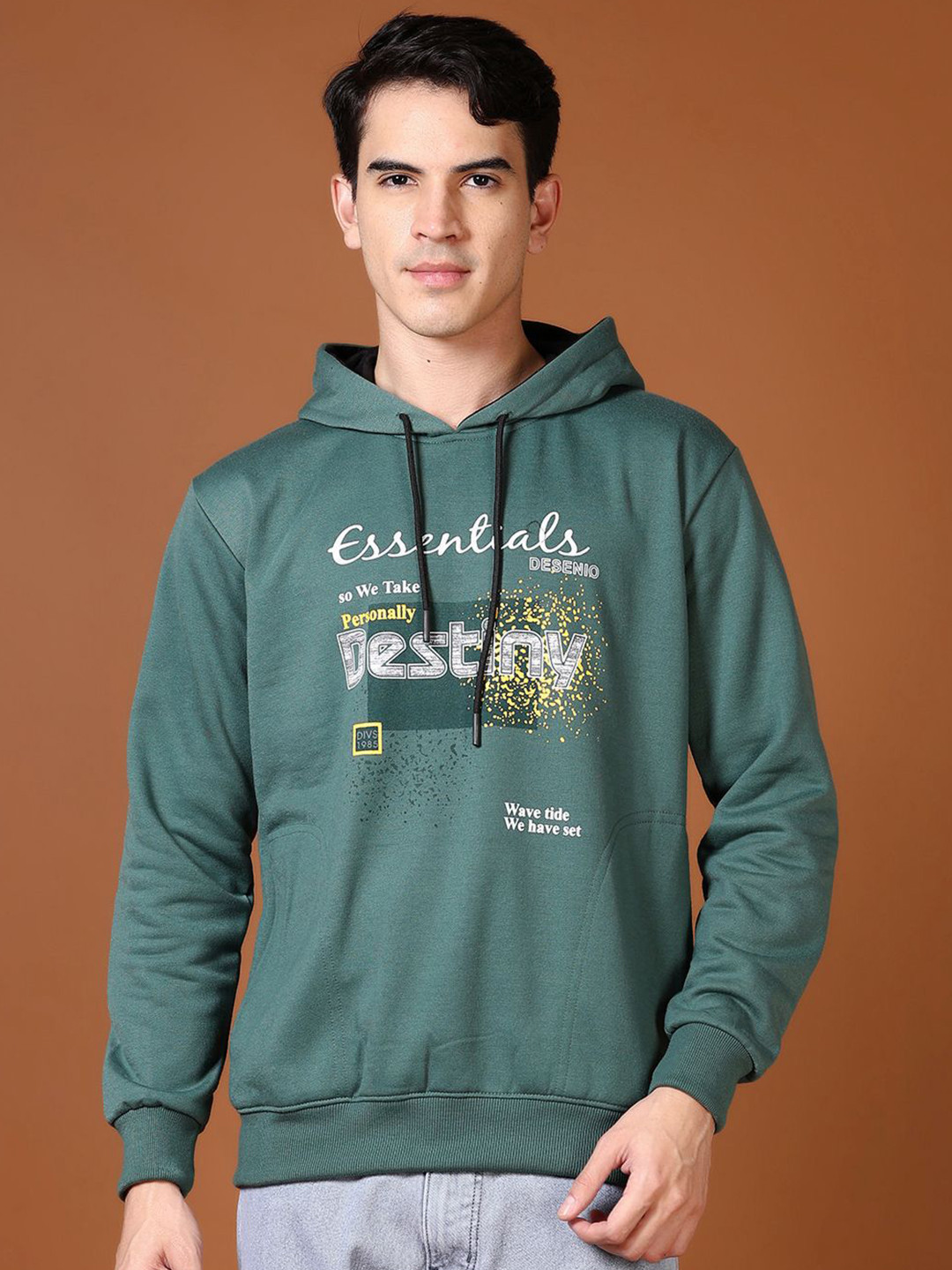 

V-Mart Men Printed Hooded Pullover Sweatshirt, Green