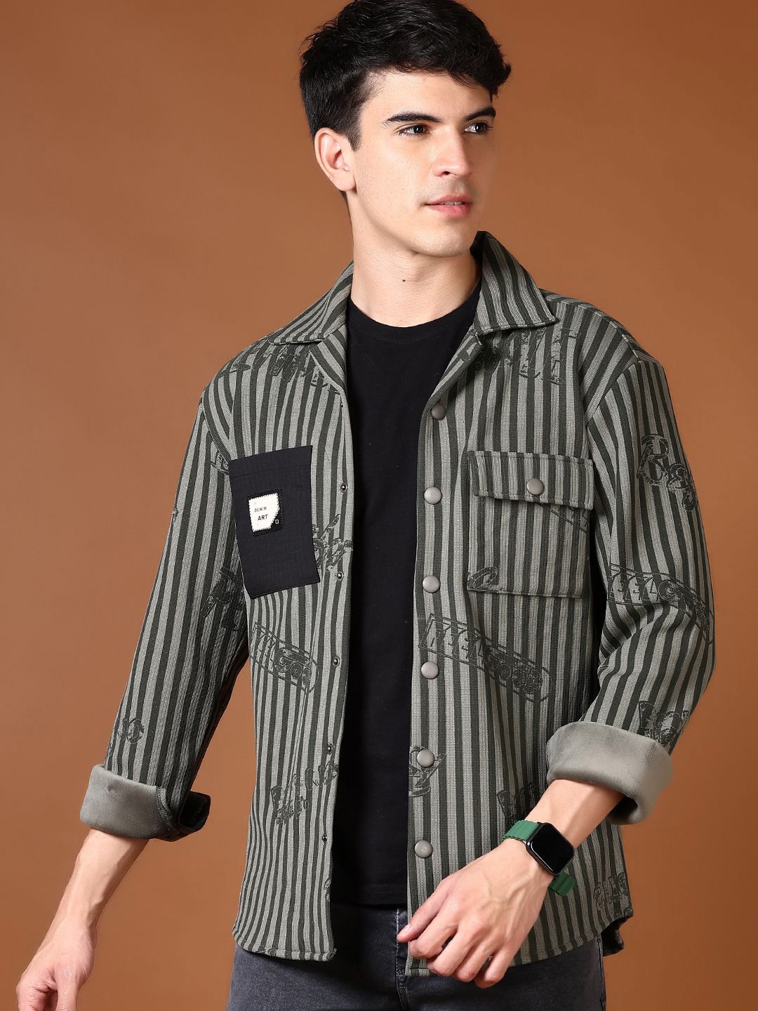

V-Mart Men Striped Shirt Collar Cotton Sweatshirt, Green