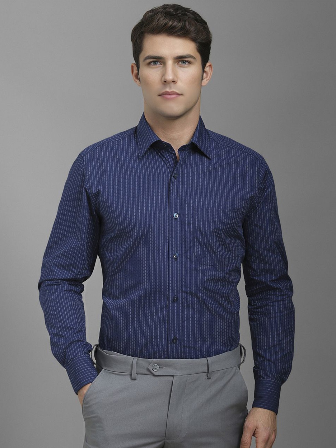 

Louis Philippe Men Classic Spread Collar Vertical Striped Cotton Formal Shirt, Navy blue