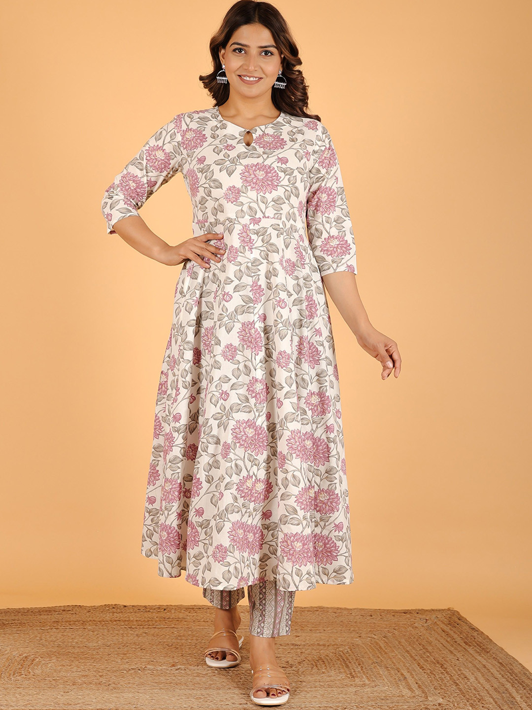 

Aramya Keyhole Neck Floral Printed Panelled Anarkali Pure Cotton Kurta with Trousers, White