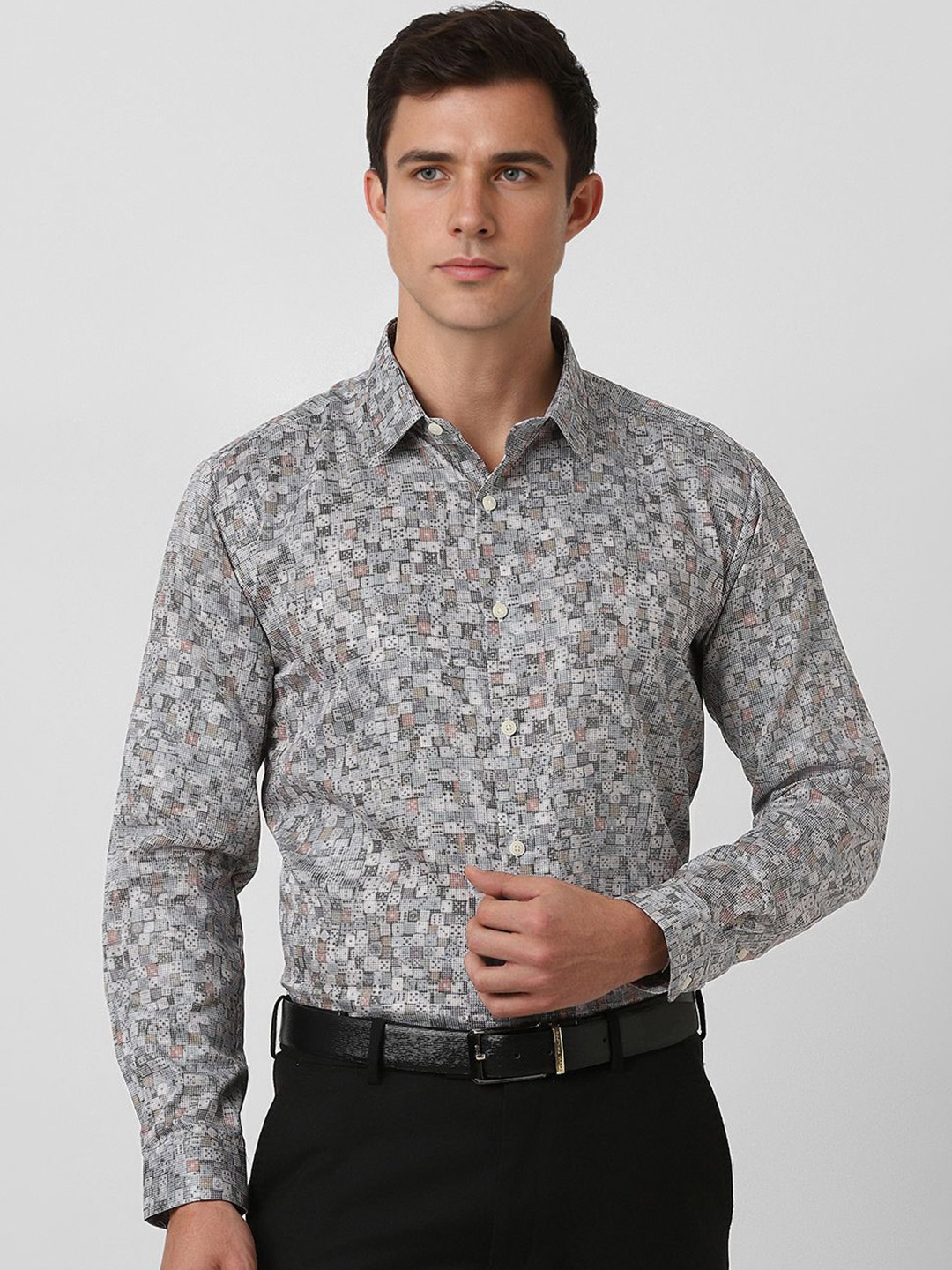 

V Dot Men Spread Collar Abstract Printed Cotton Slim Fit Formal Shirt, Grey