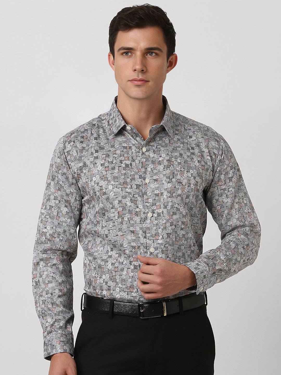 

V Dot Men Spread Collar Abstract Printed Cotton Slim Fit Formal Shirt, Grey