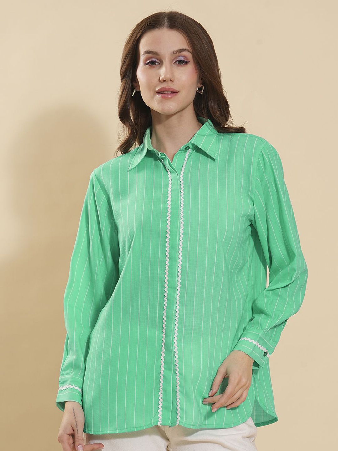 

Murcia Women Spread Collar Vertical Striped Cotton Relaxed Fit Casual Shirt, Sea green