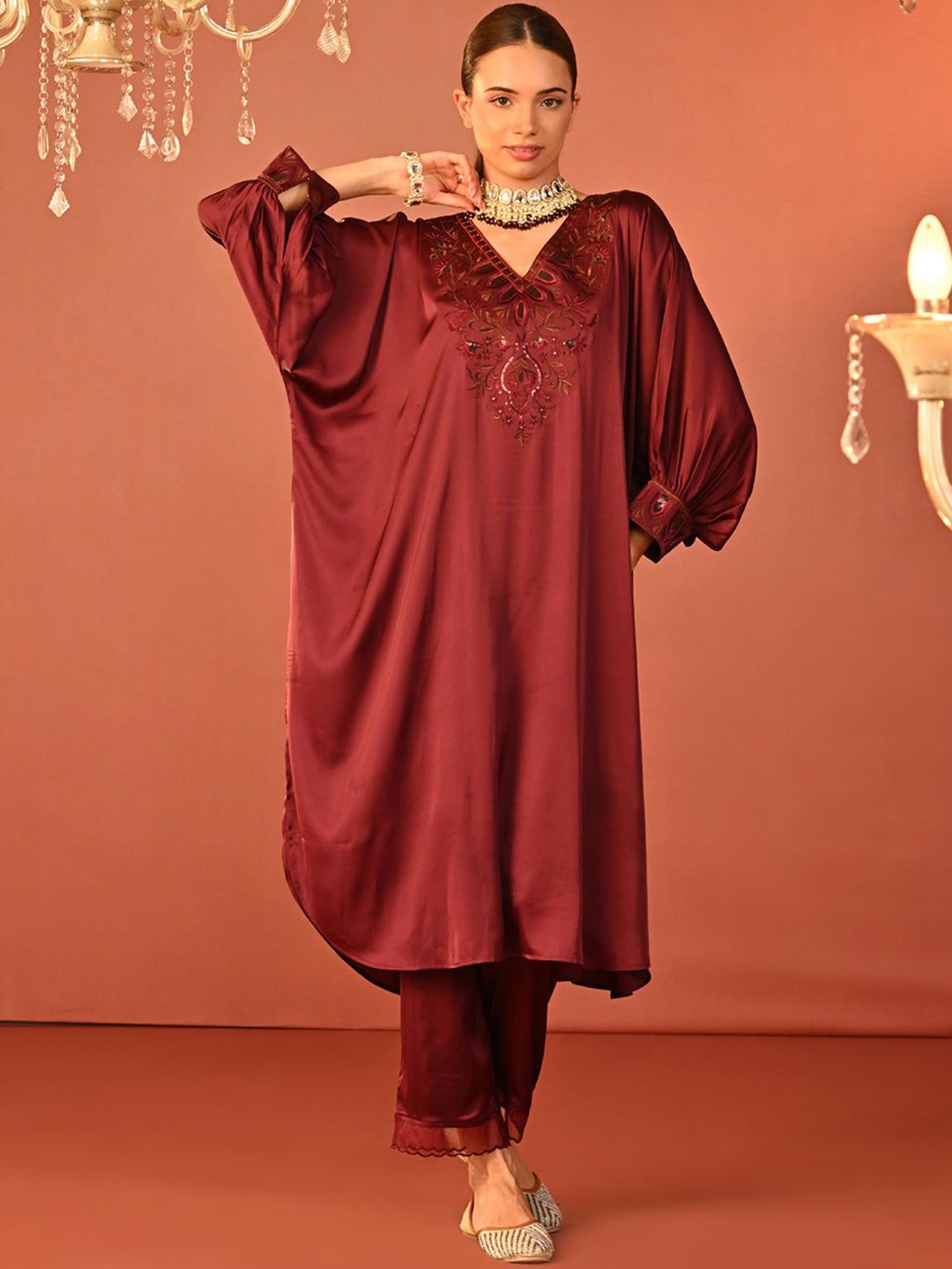 Lakshita Women Floral Embroidered Empire Thread Work Kurta with Trousers, Maroon