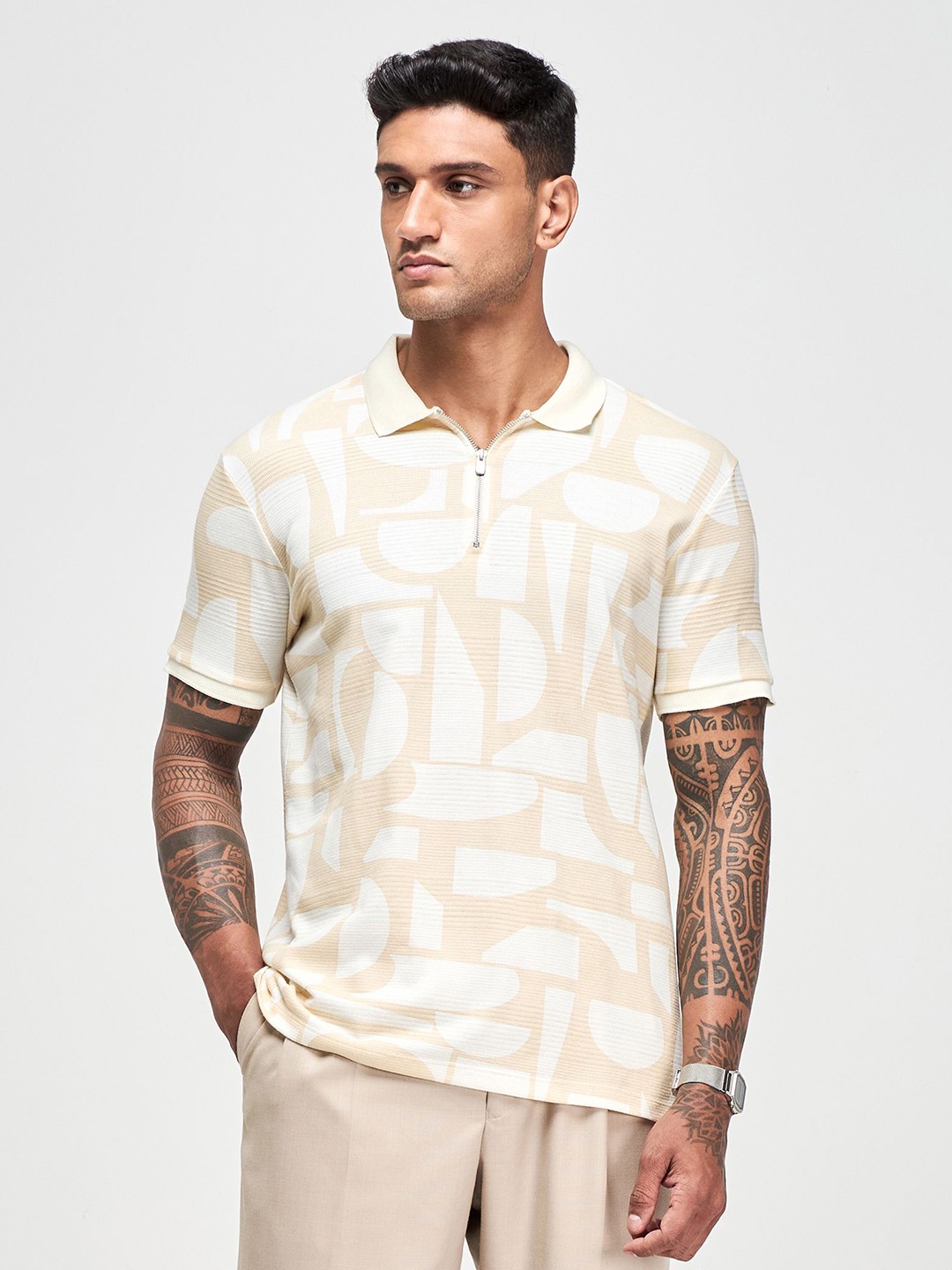 

Red Flame Men Geometric Printed Polo Collar Cotton T-shirt, Cream