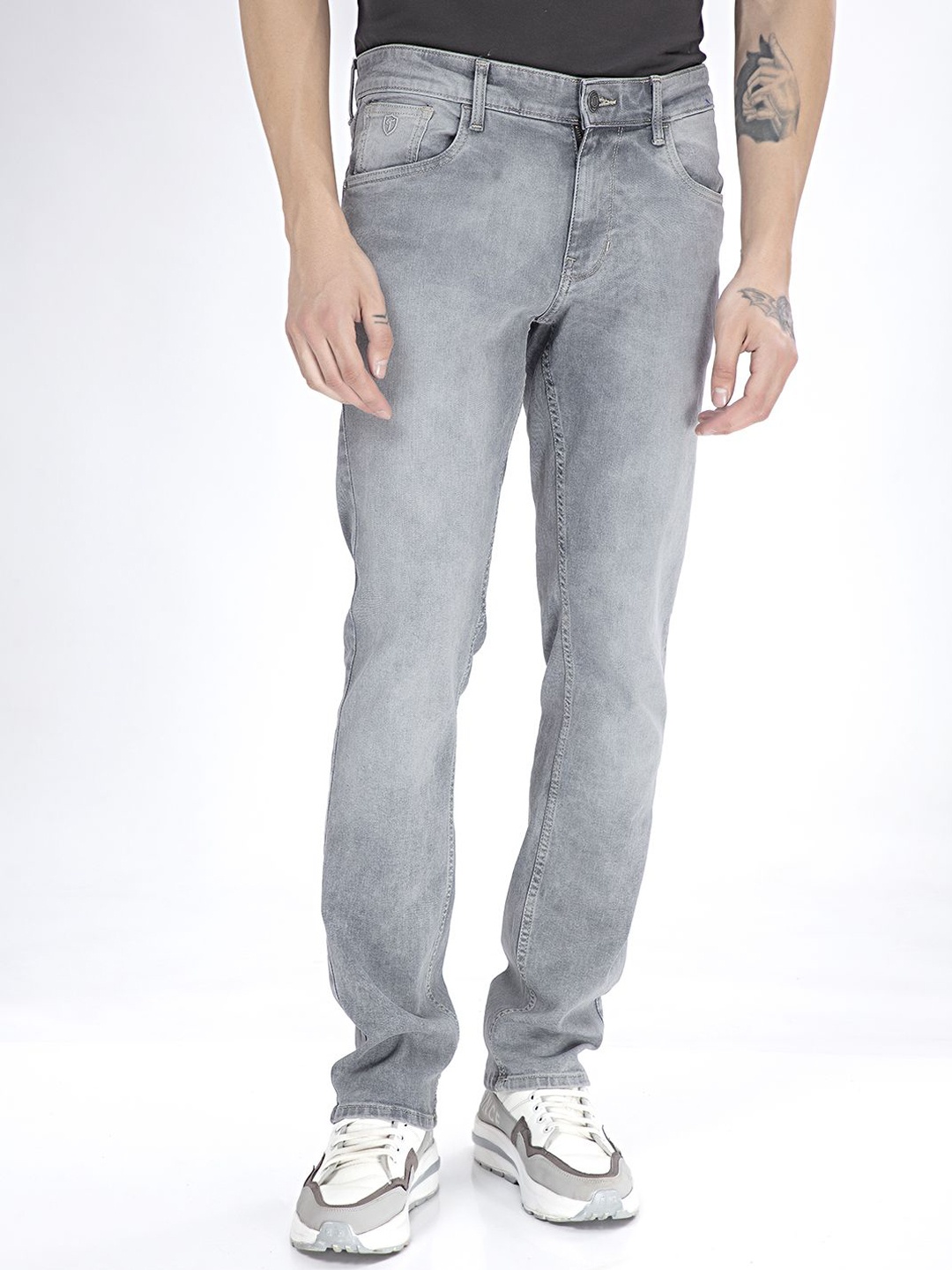 

Thinc Men Ingenuity Engineered Straight-Fit Stretchable Jeans, Grey