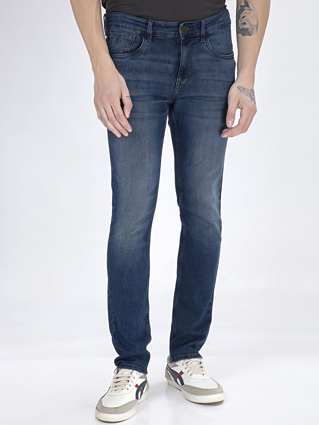 

THINC Men Celestial Exquisitely Molded Slim Fit Jeans, Blue
