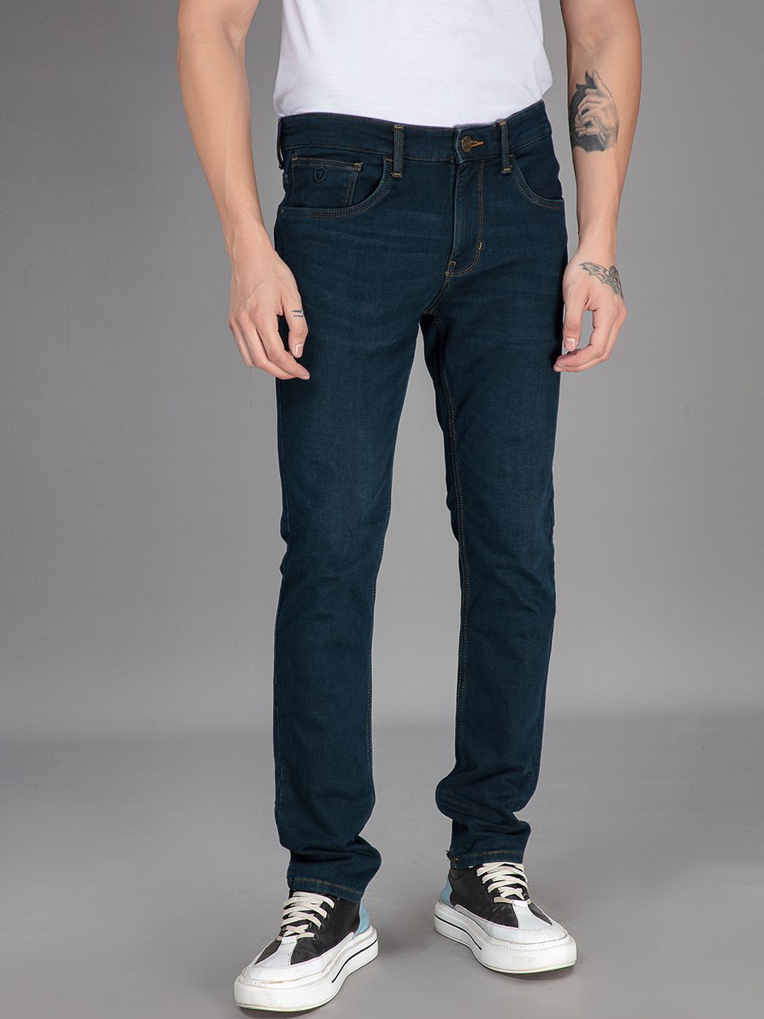 

Thinc Men Slim Fit Essence Slim Fit Stretchable Jeans, Blue