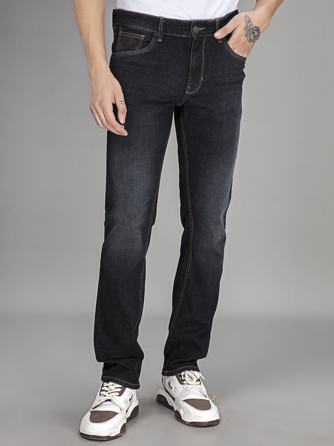 

Thinc Men Royal Reverie Flawless Straight-Fit Stretchable Jeans, Black