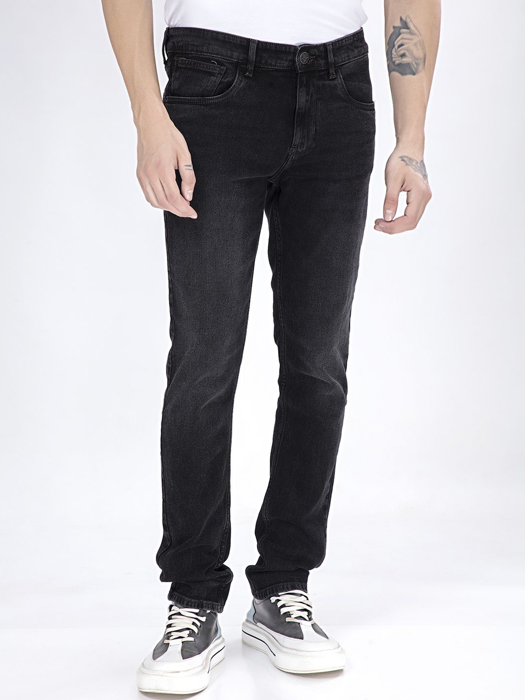 

Thinc Men Slim Fit Shadowy SerenadeSlim Fit Stretchable Jeans, Black