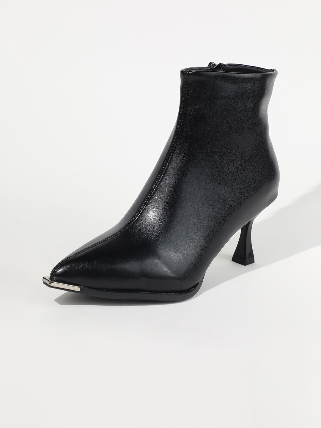 

LULU & SKY Women Triangle Toe Ankle Length heels Regular Boots, Black