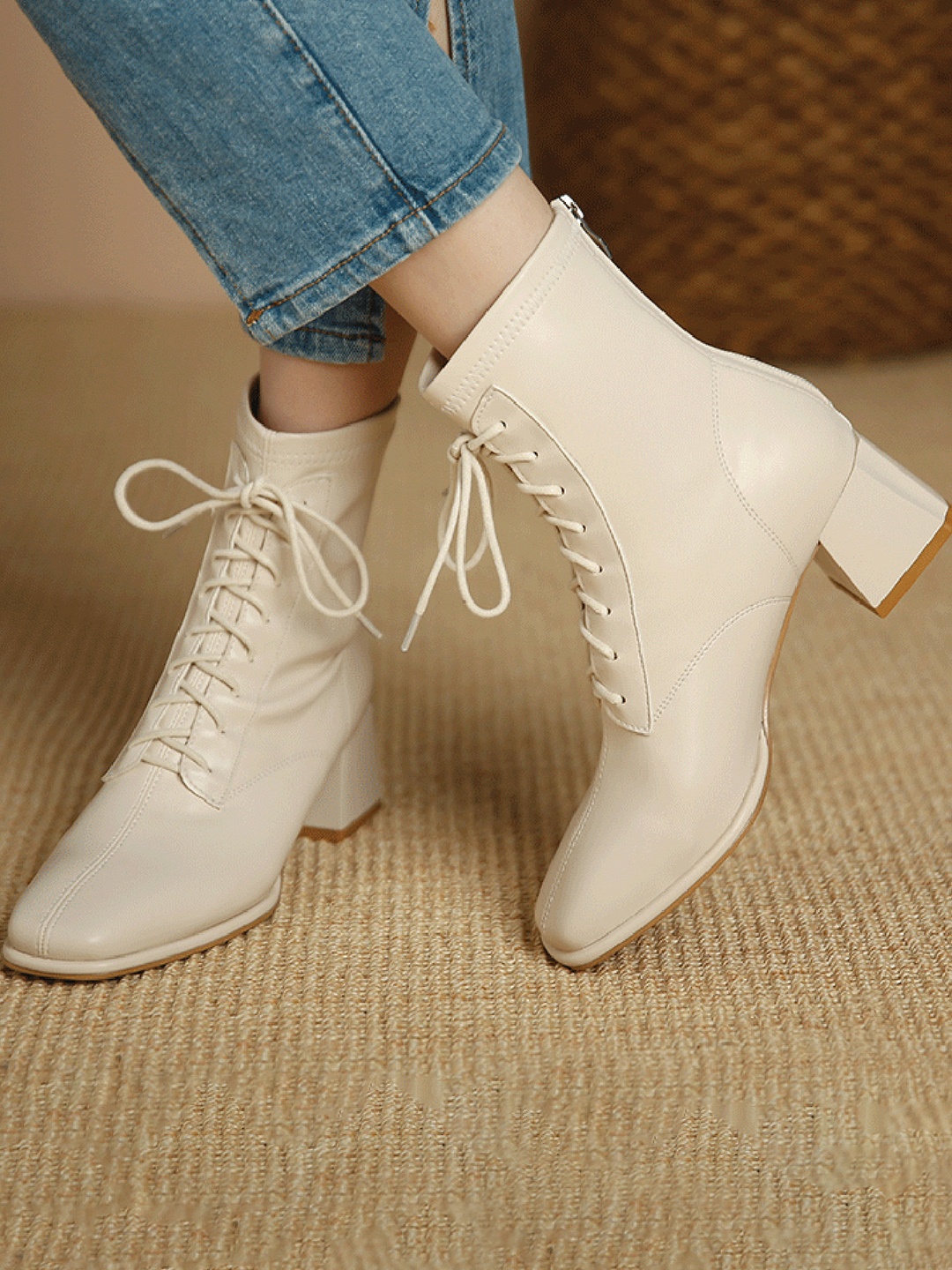 

LULU & SKY Women Block-Heeled Zip-Up Ankle-Length Regular Boots, White