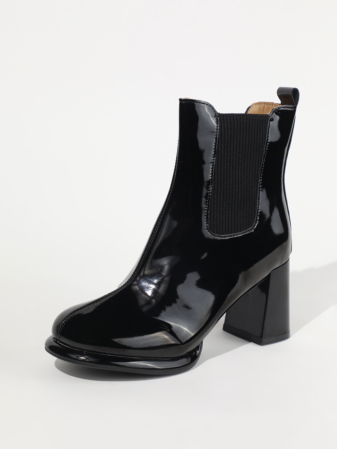 

LULU & SKY Women Chelsea Boots, Black