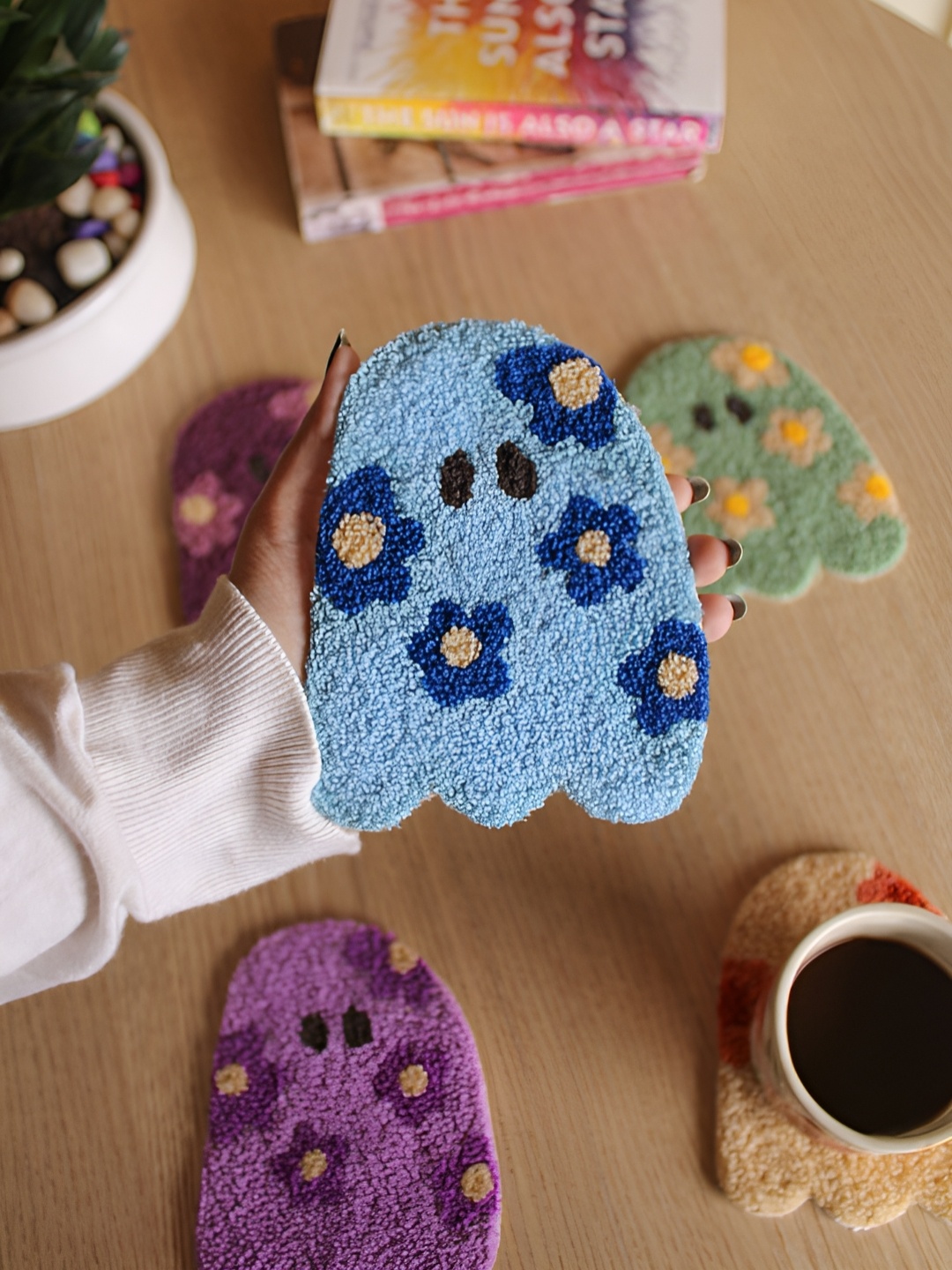 

HYPPY Blue & Navy Blue Printed The Spooky Mug Rug Blue Coaster