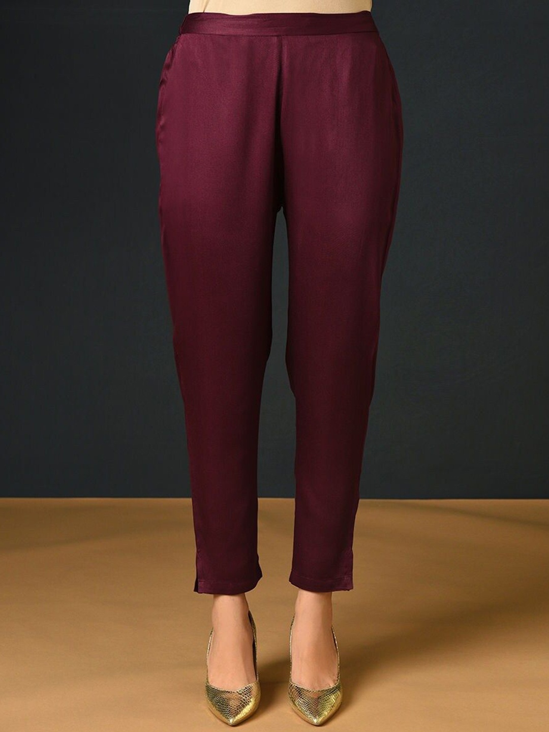 

JAYPORE Women Relaxed Trousers, Purple