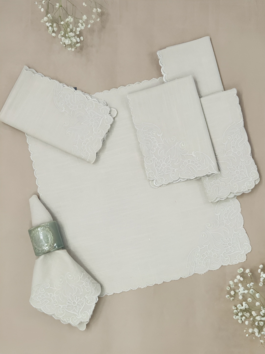 

DESIGN GAATHA Beige 6 Pieces Embroidered Cotton Table Napkins