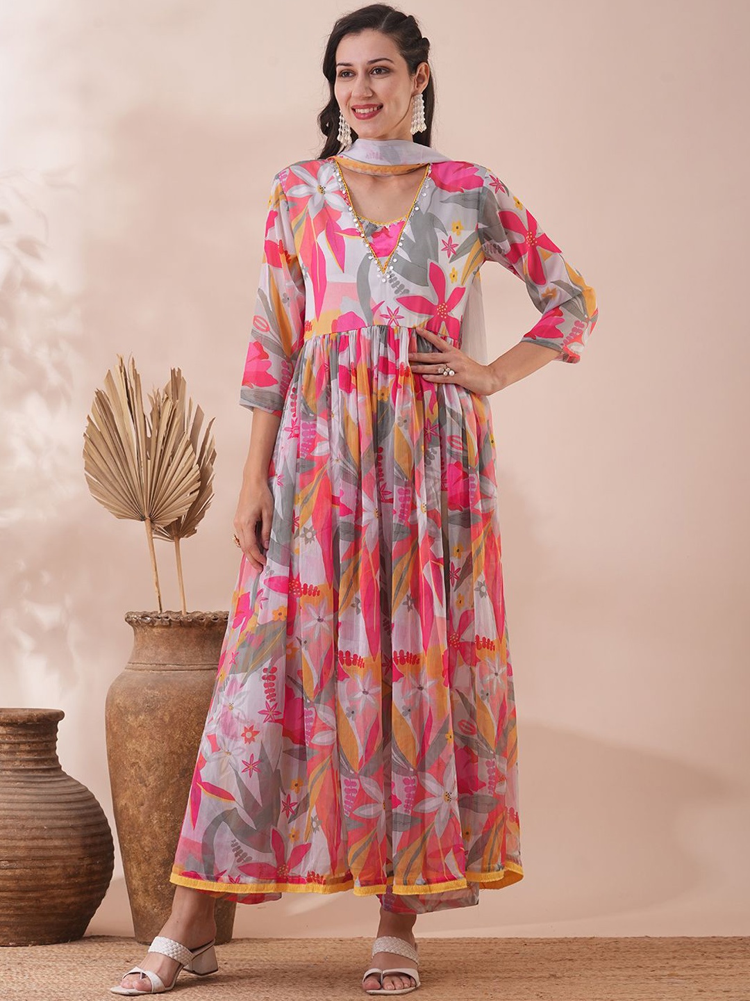 

FASHOR Floral Printed Pleated Beads and Stones Kurta With Palazzos & Dupatta, Pink