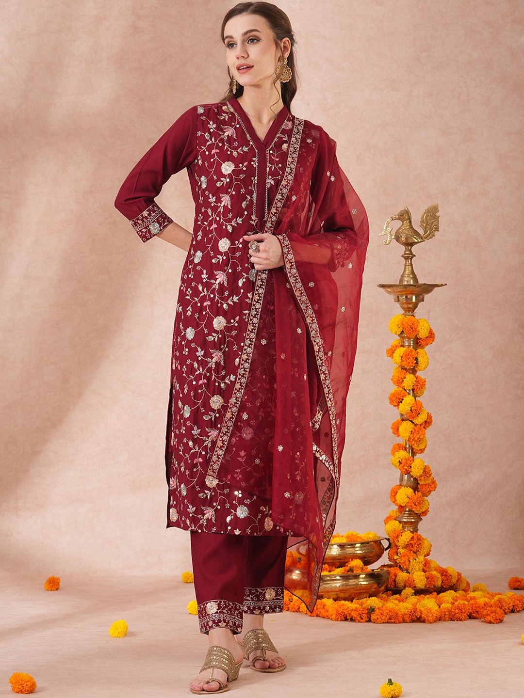 

FASHOR Maroon Floral Embroidered Thread Work Straight Kurta with Trouser & Dupatta