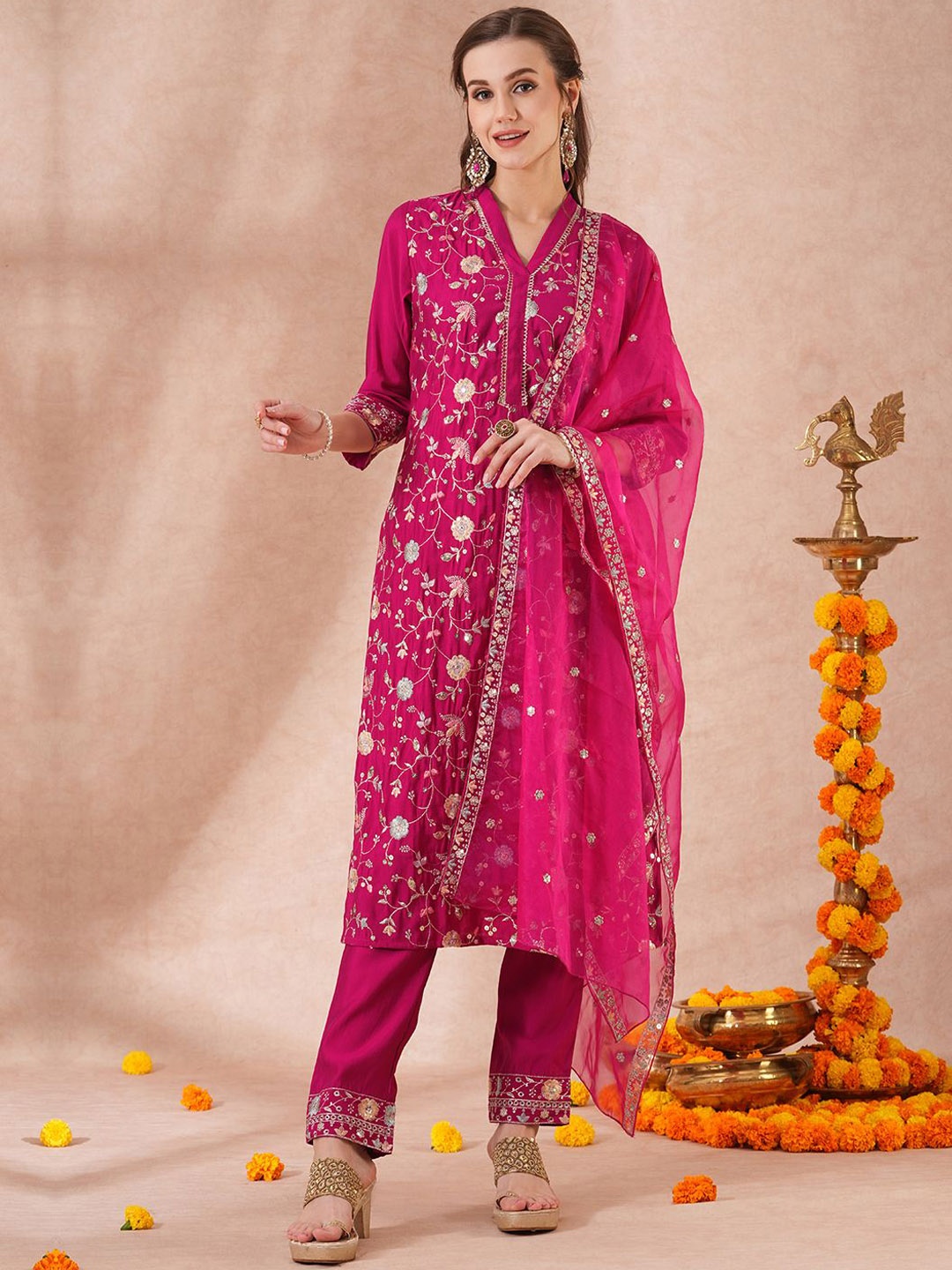 

FASHOR Floral Embroidered Sequinned Straight Kurta With Trousers & Dupatta, Pink