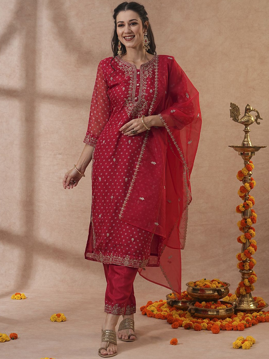 

FASHOR Red Bandhani Printed Sequinned Straight Kurta with Trouser & Dupatta