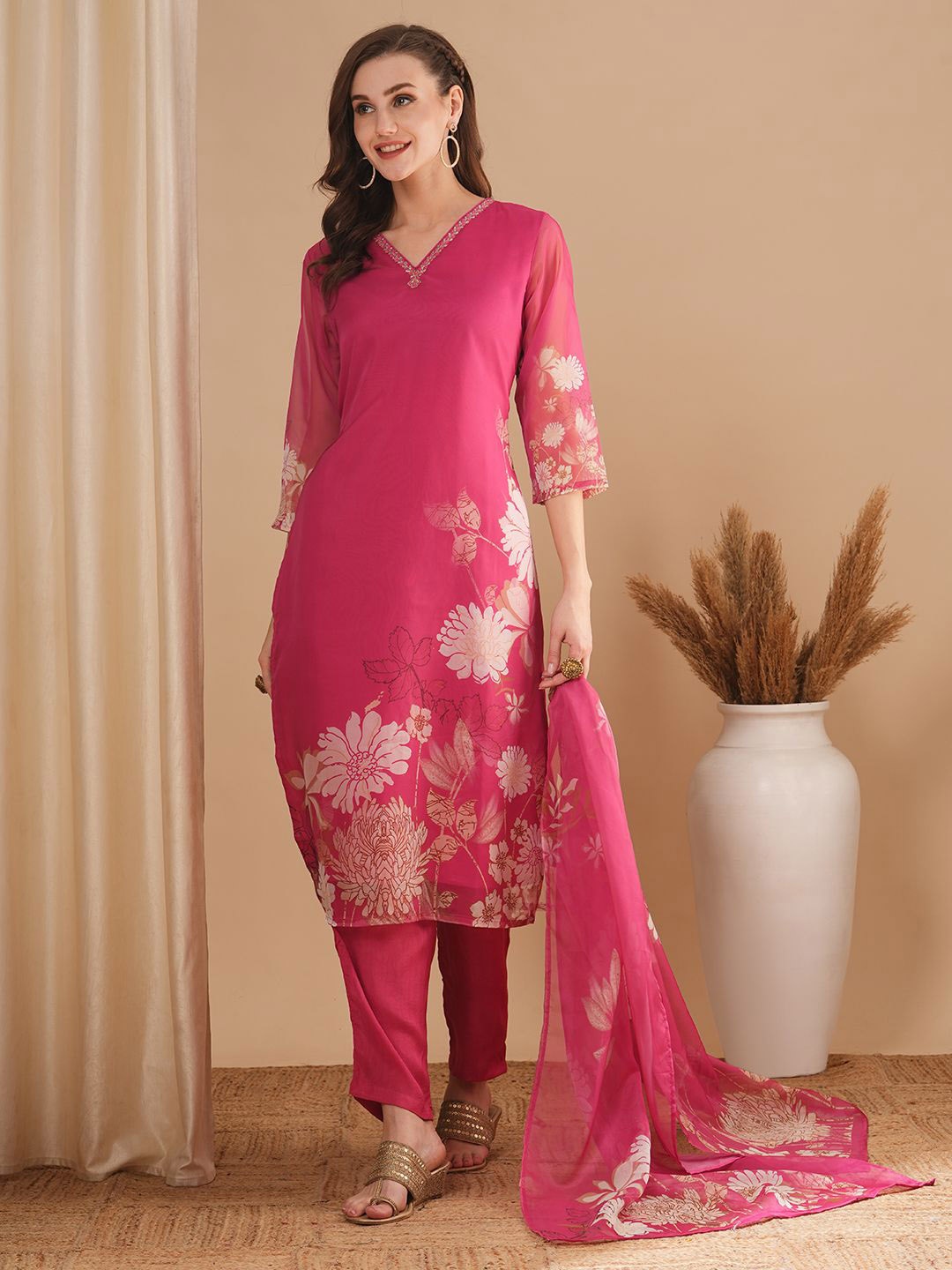 

FASHOR Floral Printed Sequinned Organza Straight Kurta With Trousers & Dupatta, Pink