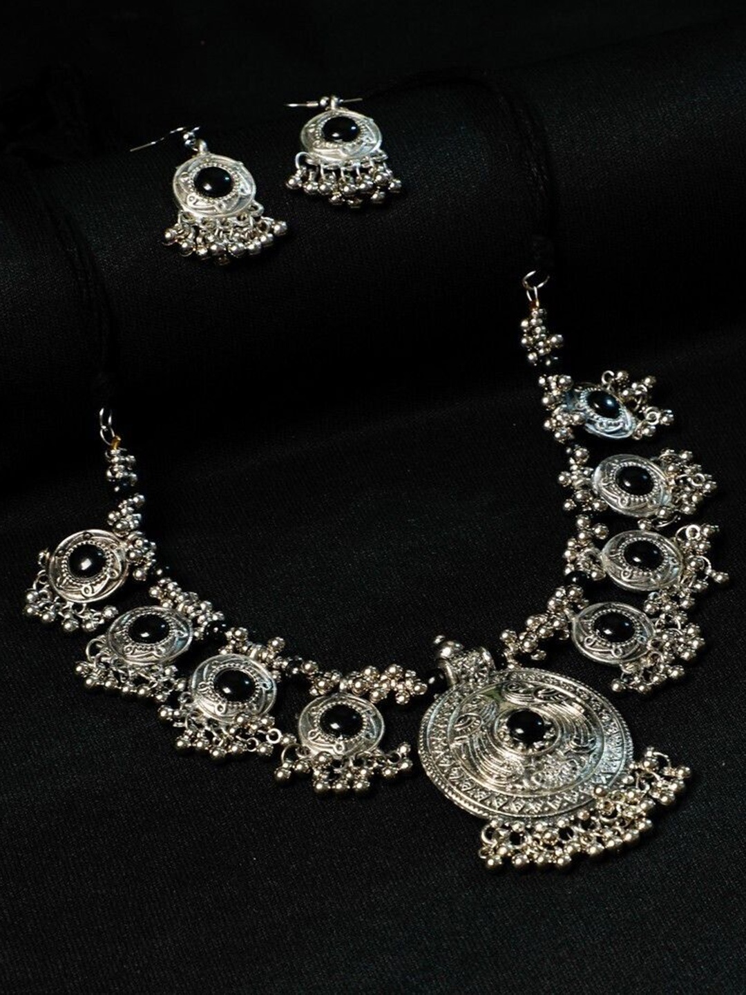 

Oxidized Heaven Sterling Silver-Plated Stone Studded & beaded Jewellery Set