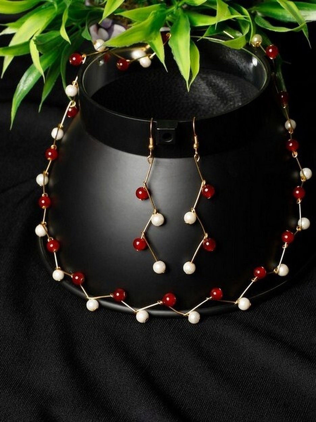 

Oxidized Heaven Gold Plated Silver Beaded Jewellery Set